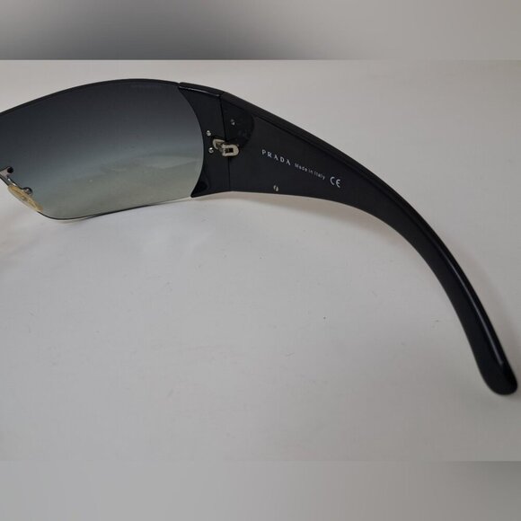 Prada Sunglasses Shield Rimless Oversized Wrap Tinted Black Logo Y2K SPR 16H - Picture 14 of 16
